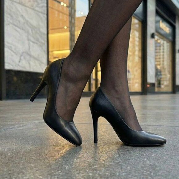 NWT Delicious Black Vegan Leather Square Toe Pumps | 3.75" Heel - Picture 7 of 7